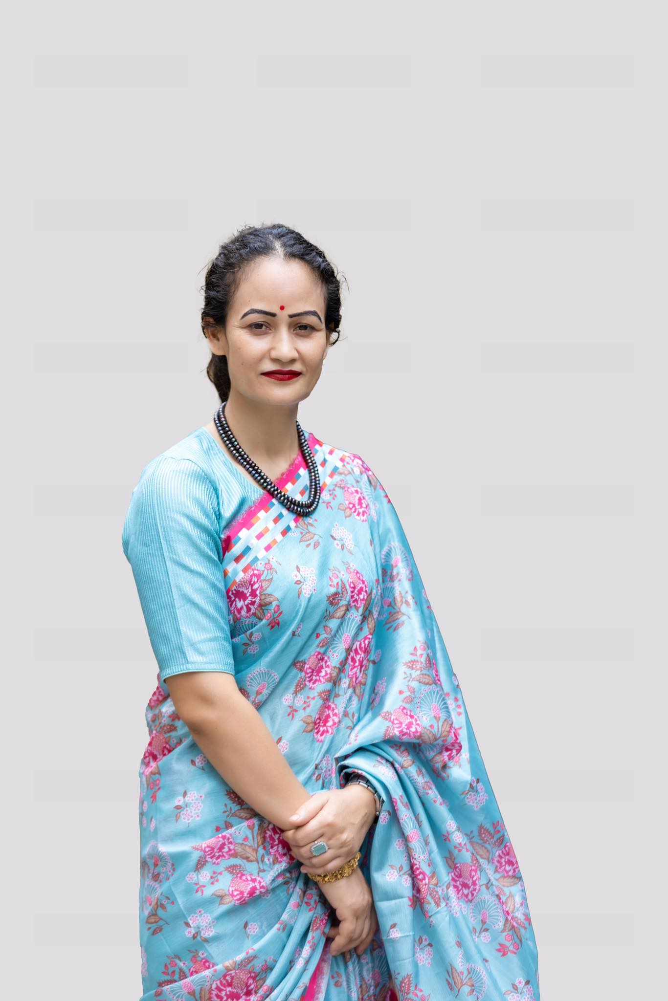  Uma Khadka